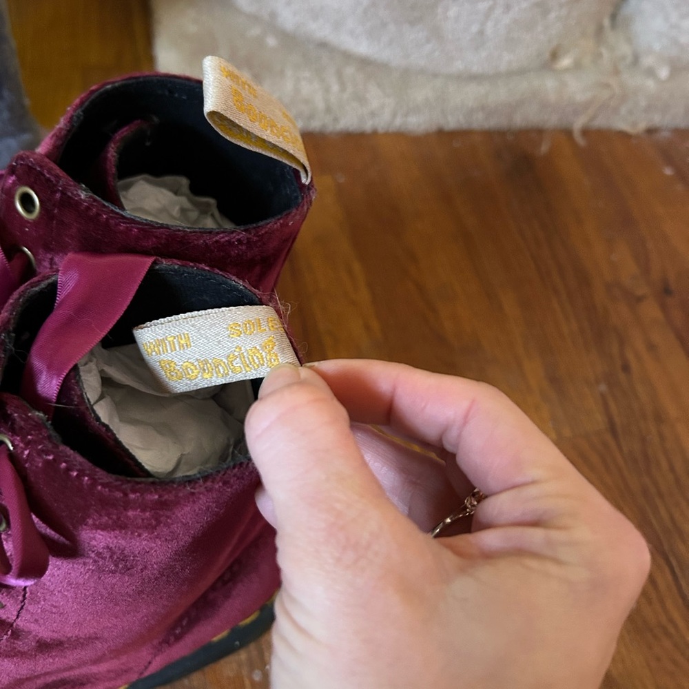 Dr. Martens Vegan 1460 Velvet Lace Up Boot size 8 - Picture 7 of 8